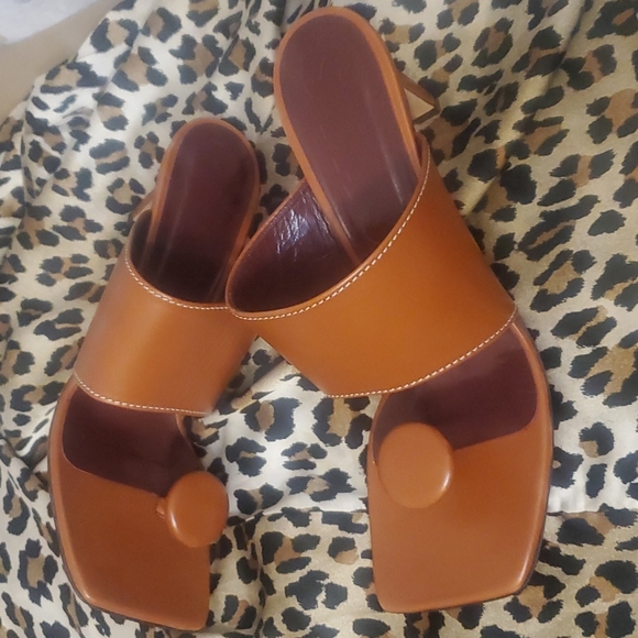 STAUD LUNA SQUARE TOE SANDALS IN TAN / BROWN WORN ONCE  WITH NO MAKES LOOK NEW. - Picture 2 of 5